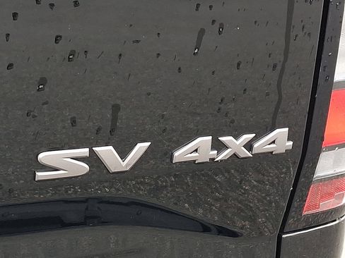 Used 2024 Nissan Frontier SV w/ SV Convenience Package image 29