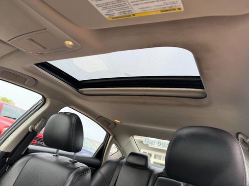 Used 2017 Nissan Altima 2.5 SL w/ Moonroof Package FWD image 27