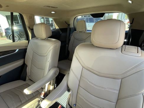 Used 2024 Cadillac XT6 Premium Luxury w/ Platinum Package image 22