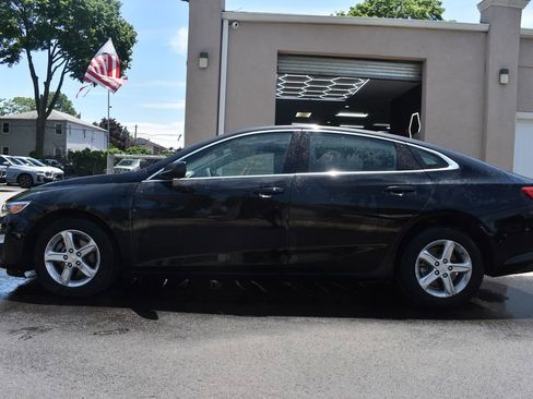 Used 2024 Chevrolet Malibu LT FWD image 8
