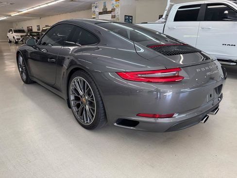 Used 2019 Porsche 911 Carrera S RWD image 5
