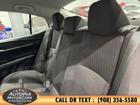 Used 2025 Toyota Camry LE image 17