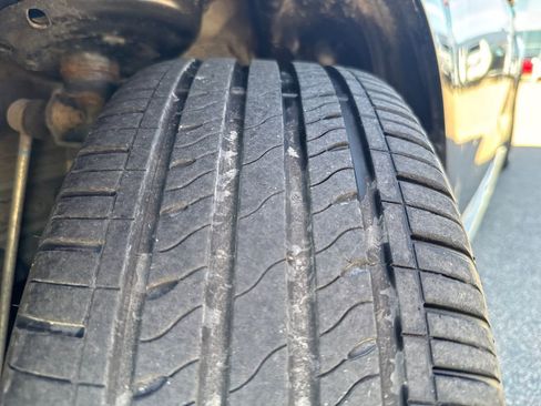 Used 2020 Toyota Corolla LE FWD image 38