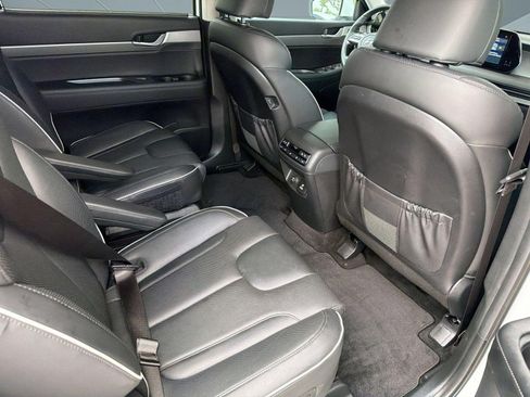 Used 2025 Hyundai Palisade SEL FWD image 31