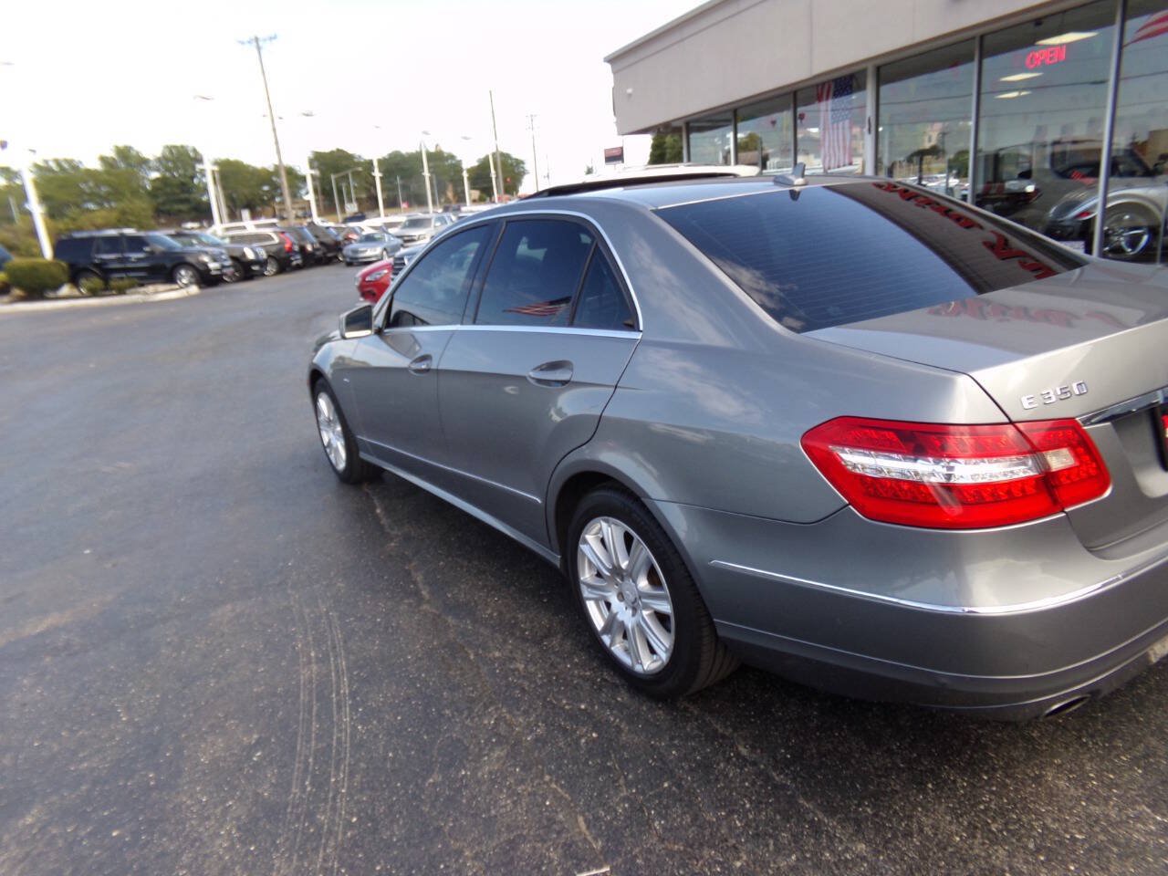 Used 2012 Mercedes-Benz E 350 4MATIC Sedan image 38