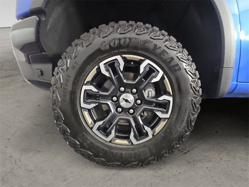 Certified 2025 Chevrolet Silverado 1500 ZR2 w/ Technology Package image 14