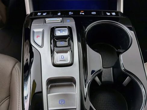 Used 2023 Hyundai Tucson Limited w/ Winter Package FWD image 20