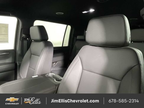 New 2026 Chevrolet Suburban LT w/ Comfort Package image 38