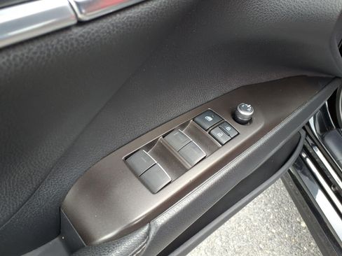 Used 2022 Toyota Camry XSE AWD/4WD image 19