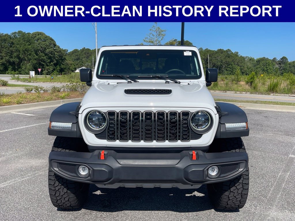 Used 2025 Jeep Gladiator Mojave w/ Convenience Group AWD/4WD image 7