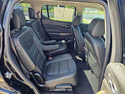 Used 2017 GMC Acadia Denali w/ Technology Package AWD/4WD image 12