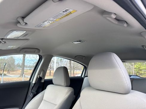 Used 2020 Honda HR-V LX image 25