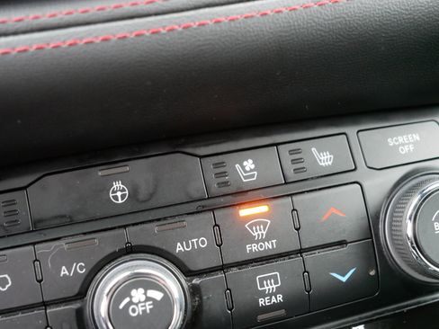 Certified 2024 Dodge Durango GT image 33