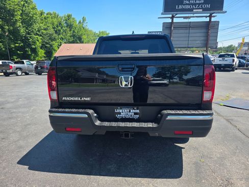 Used 2018 Honda Ridgeline Sport image 6