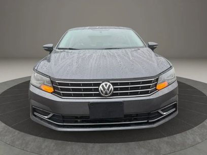 Used 2017 Volkswagen Passat 1.8T SE