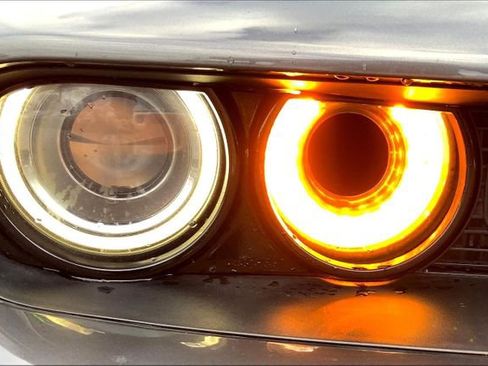 Used 2015 Dodge Challenger R/T Plus image 5