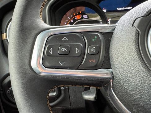 Used 2024 Jeep Wrangler Unlimited Sahara w/ Safety Group AWD/4WD image 19