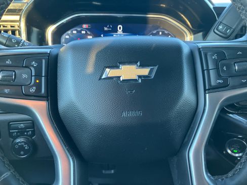 Used 2025 Chevrolet Silverado 1500 LT image 17