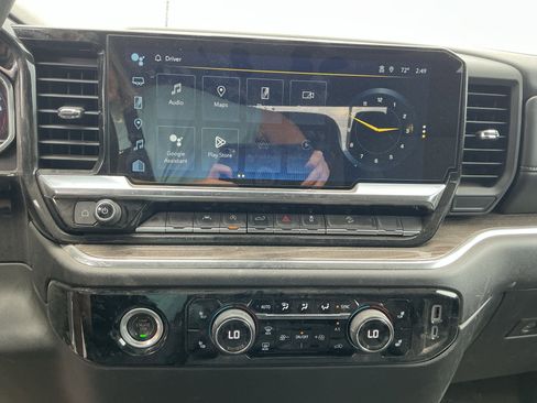 Used 2023 Chevrolet Silverado 1500 LT image 13