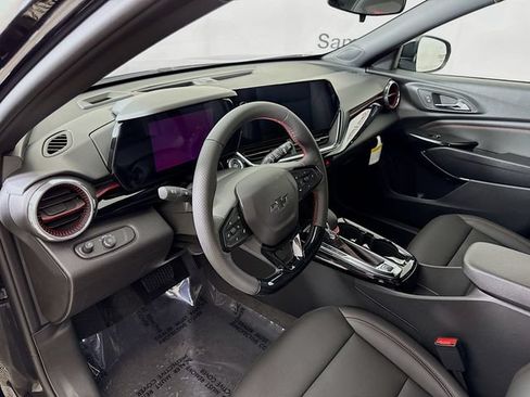New 2026 Chevrolet Trax RS w/ Sunroof Package FWD image 11