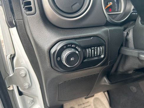 Used 2021 Jeep Wrangler Unlimited Sport image 16