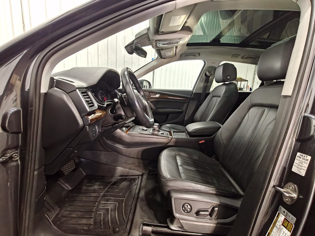 Used 2020 Audi Q5 2.0T Premium AWD/4WD image 28