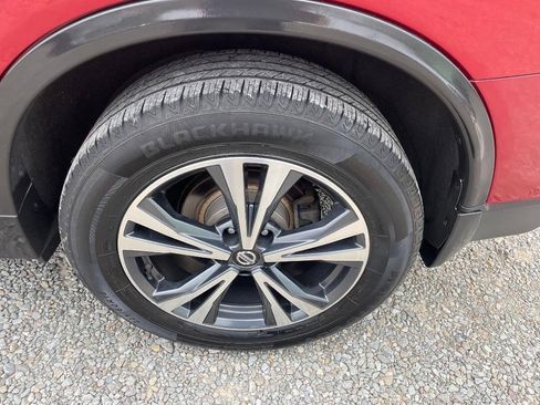 Used 2018 Nissan Rogue SL AWD/4WD image 27