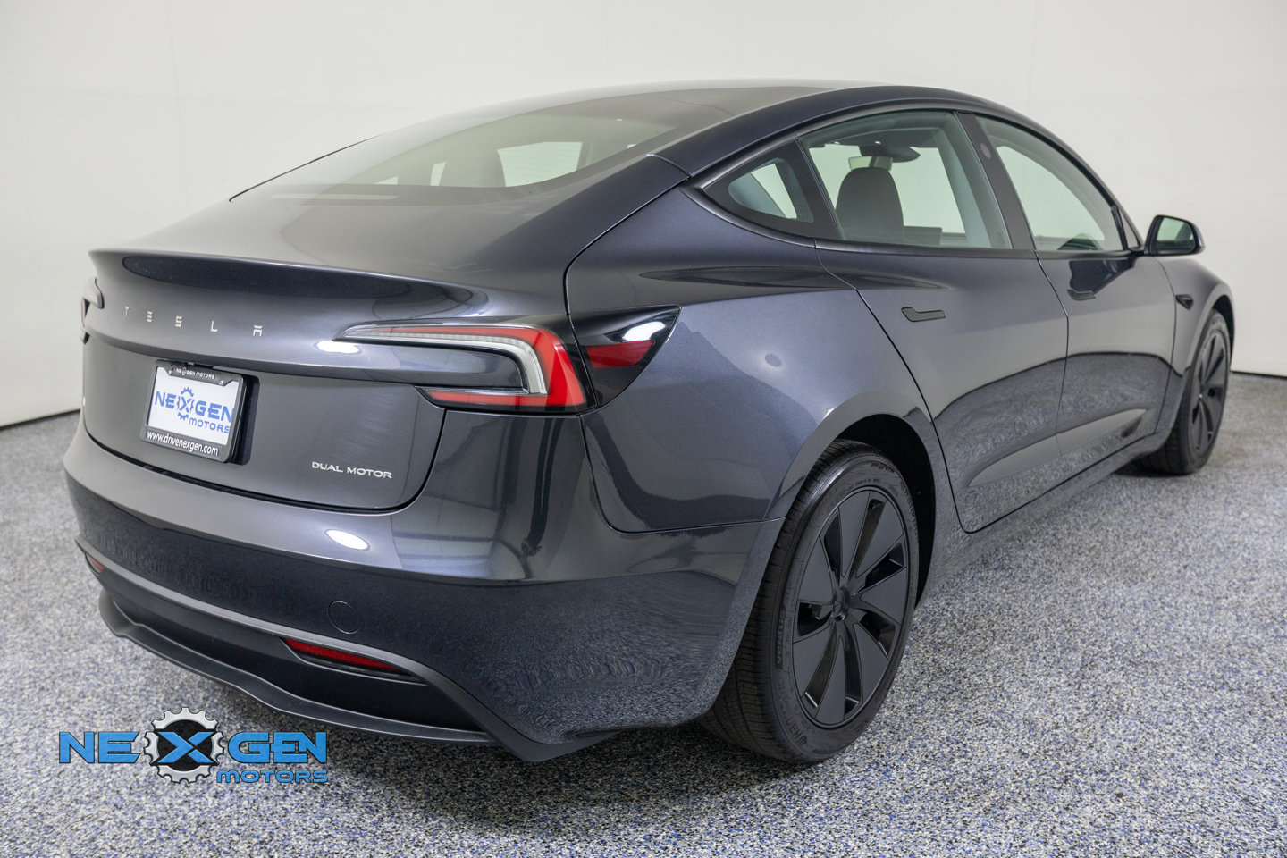 Used 2025 Tesla Model 3 Long Range AWD/4WD image 7