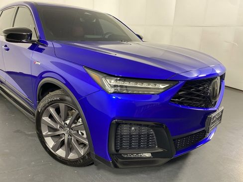 Used 2025 Acura MDX A-Spec image 2