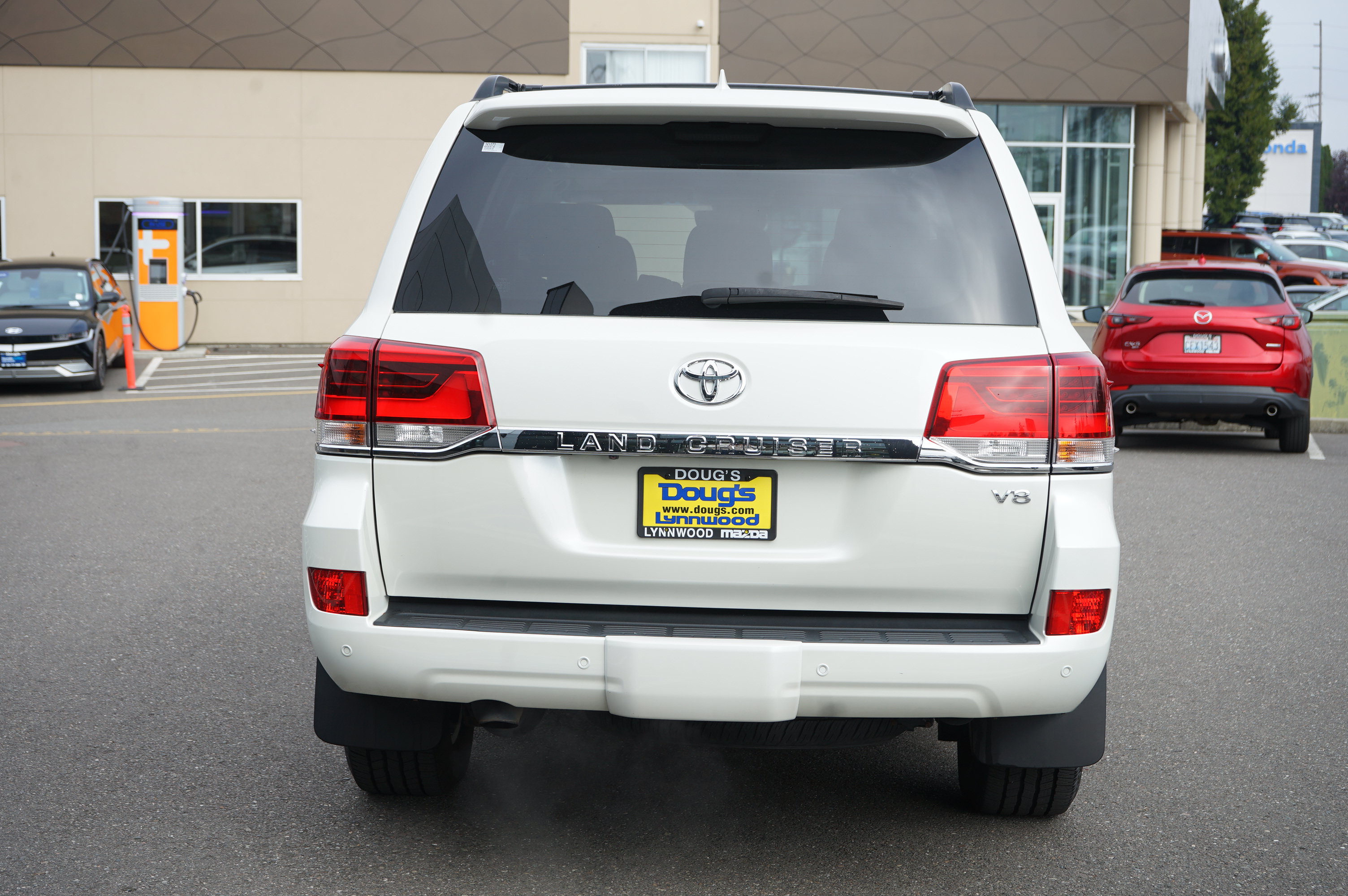 Used 2018 Toyota Land Cruiser AWD/4WD image 4