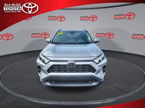 Used 2024 Toyota RAV4 XLE FWD image 3