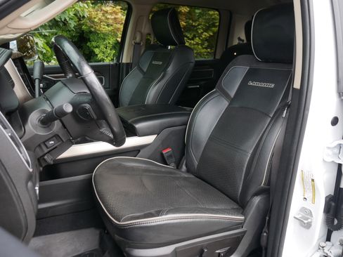 Used 2019 RAM 2500 Laramie image 37