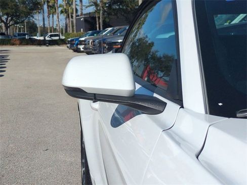 Used 2017 Ford Mustang Premium image 12