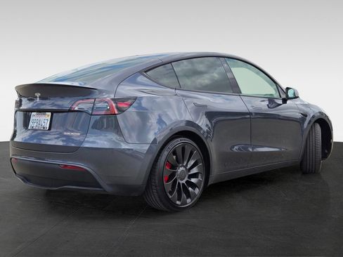 Used 2022 Tesla Model Y Performance AWD/4WD image 4