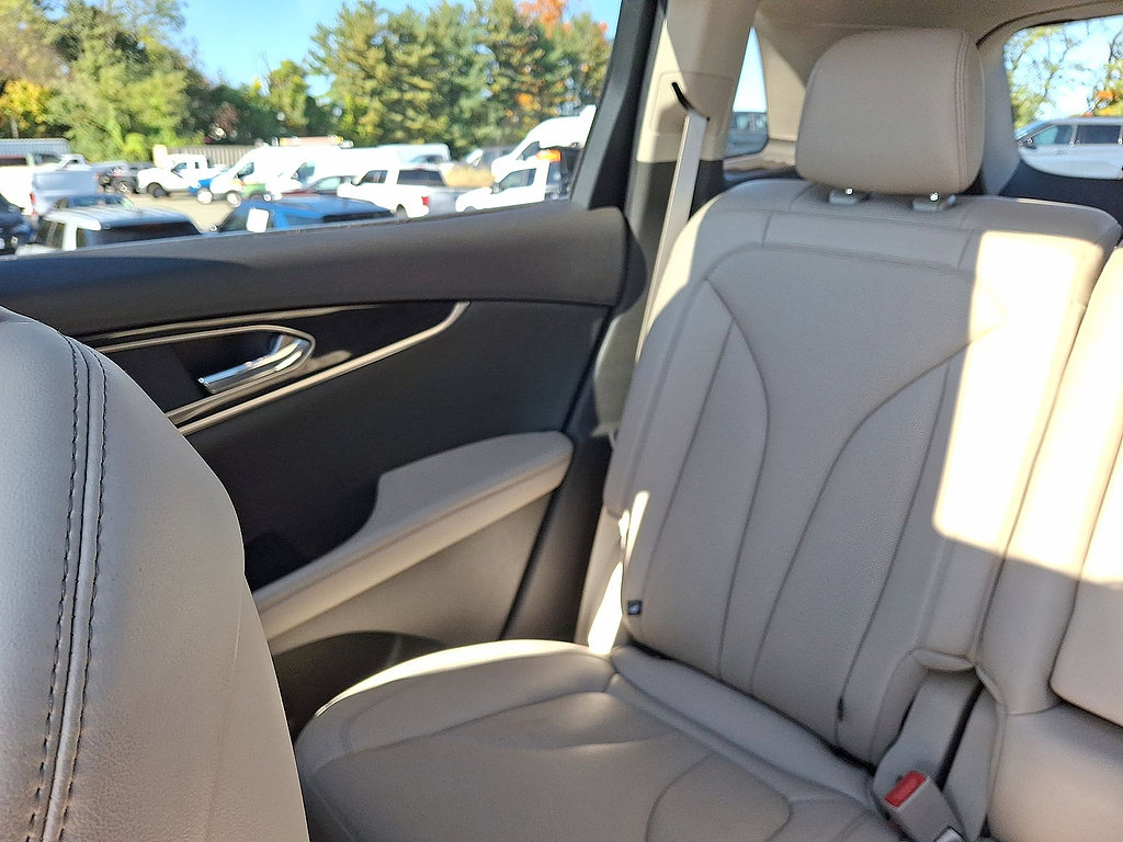 Used 2023 Lincoln Nautilus Reserve AWD/4WD image 12