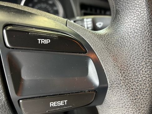 Used 2019 Hyundai Elantra SE w/ Cargo Package FWD image 20