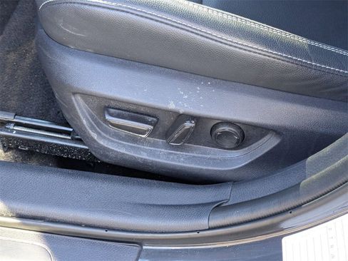 Used 2025 Toyota Camry SE image 16