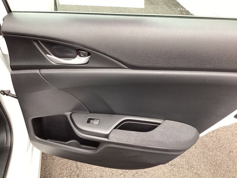 Used 2021 Honda Insight EX image 15