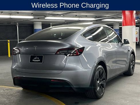 Used 2024 Tesla Model Y Long Range AWD/4WD image 6