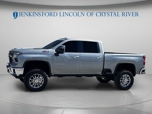 Used 2024 Chevrolet Silverado 2500 LTZ w/ LTZ Premium Package AWD/4WD image 13
