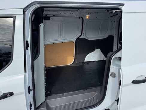 Used 2023 Ford Transit Connect XL image 12