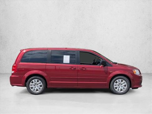 Used 2016 Dodge Grand Caravan SE w/ Quick Order Package 29E SE FWD image 4