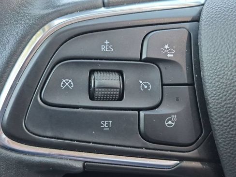 Used 2023 Buick Envision Avenir AWD/4WD image 19