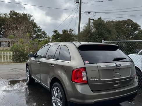 Used 2013 Ford Edge Limited FWD image 4