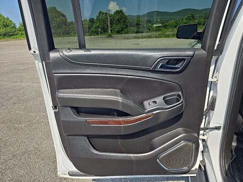 Used 2018 GMC Yukon XL SLT RWD image 18