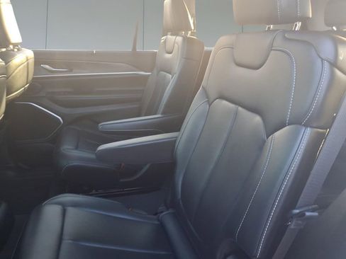 Used 2023 Jeep Grand Cherokee L Limited w/ Luxury Tech Group II image 26