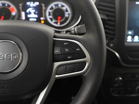 Used 2022 Jeep Cherokee Latitude w/ Sun & Sound Group image 25