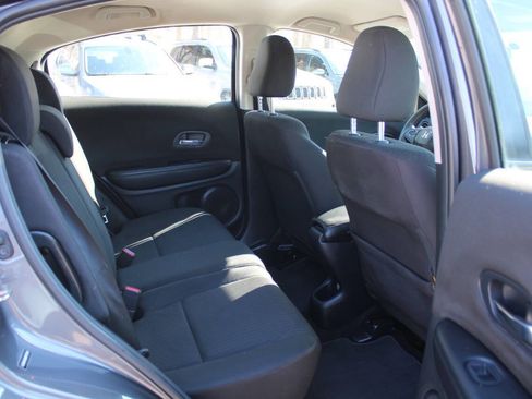 Used 2016 Honda HR-V LX image 27