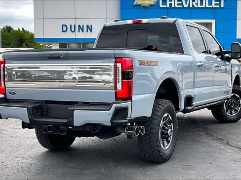 Used 2024 Ford F250 Platinum w/ Tremor Off-Road Package AWD/4WD image 2