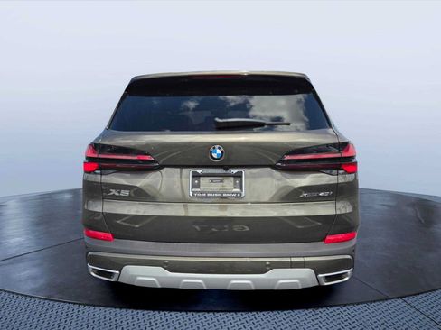 New 2026 BMW X5 xDrive40i w/ Premium Package AWD/4WD image 5